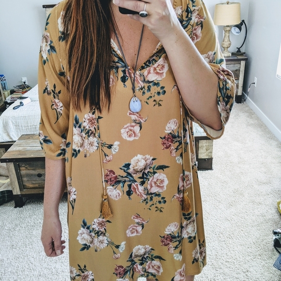 🆕🌿SUNDANCE FLORAL DRESS🌿 - Picture 12 of 15